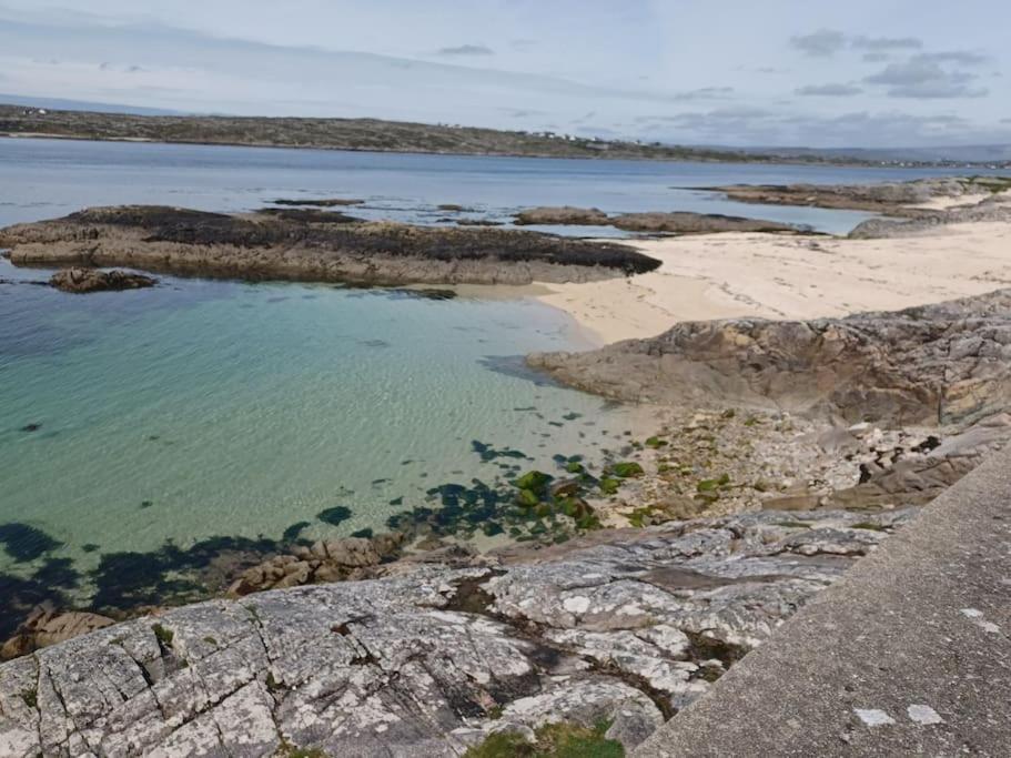 Curlews Rest - Gateway To The Aran Islands Lejlighed Galway Eksteriør billede